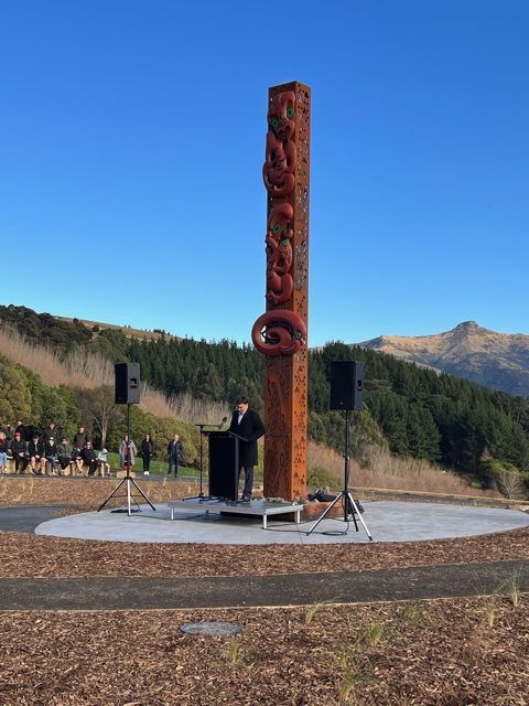 Maori Celebration Matariki Takapuneke Pou and Onuku Chair